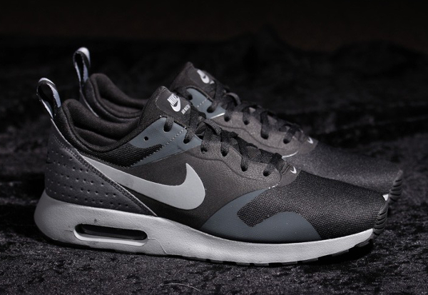 nike air max tavas noir homme